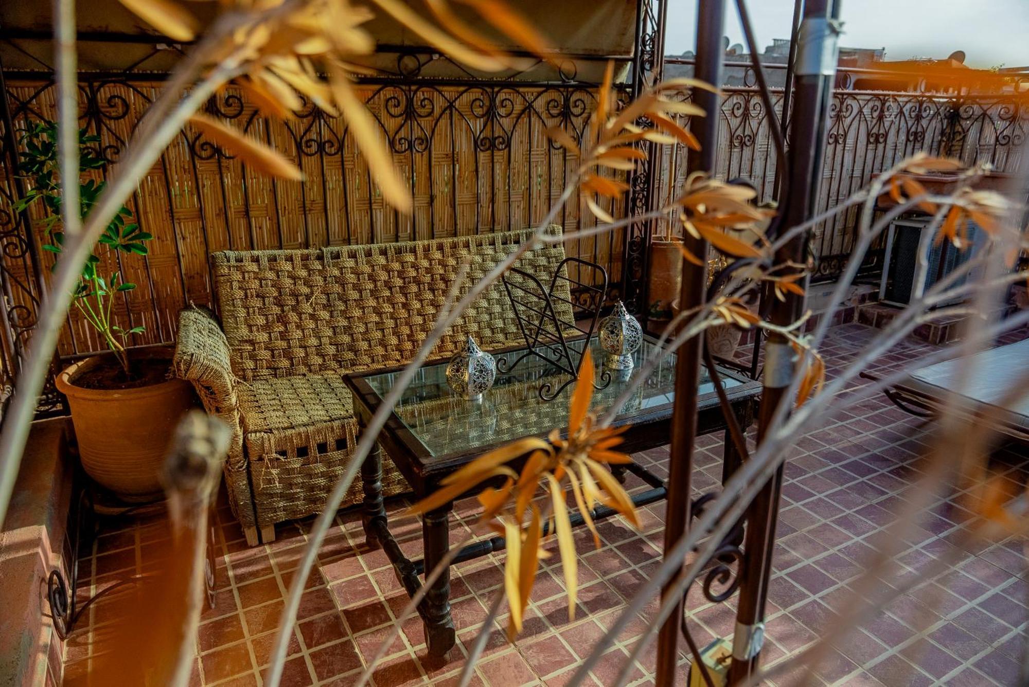 Riad The Moroccans Pool And Terrace مراكش المظهر الخارجي الصورة