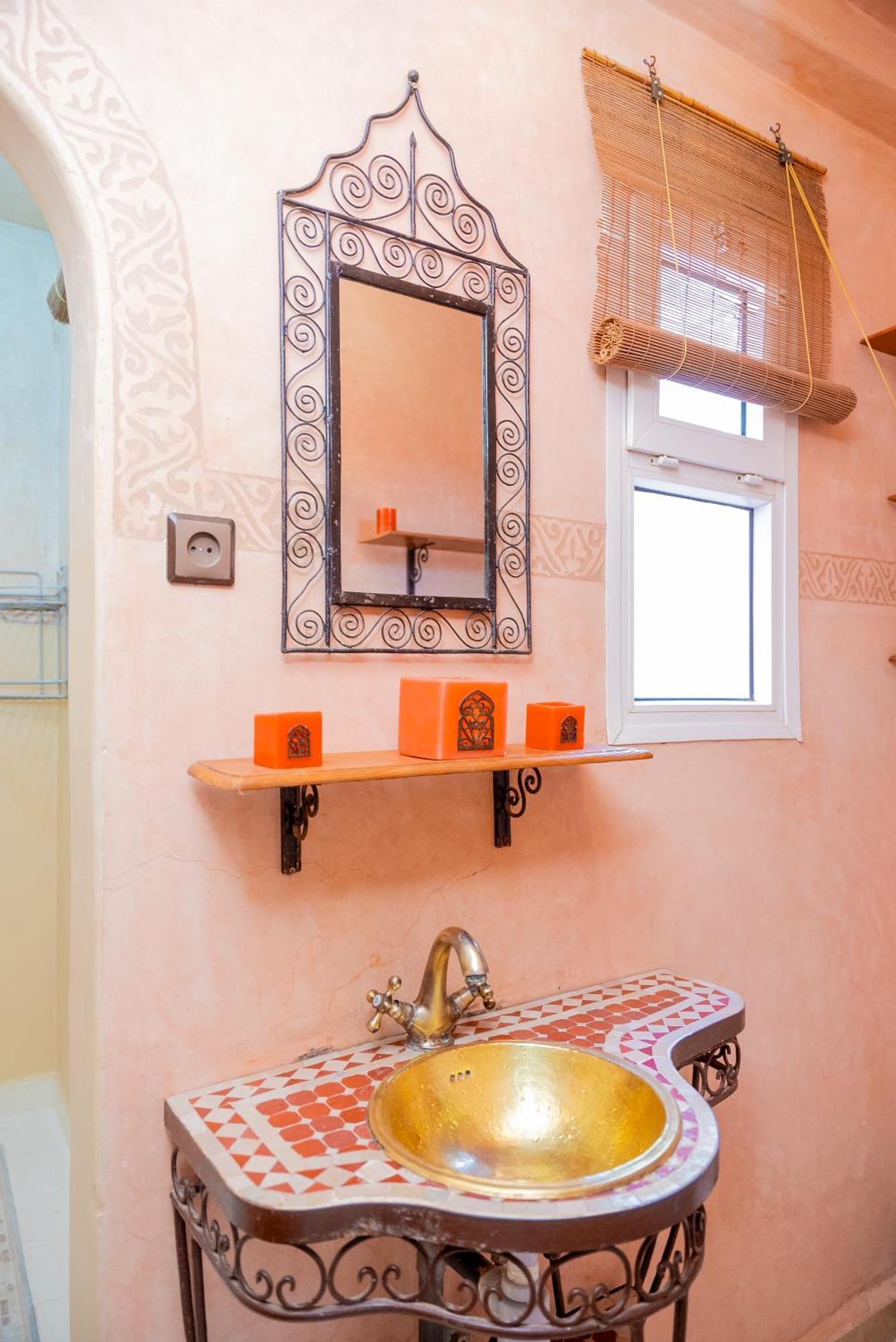 Riad The Moroccans Pool And Terrace مراكش المظهر الخارجي الصورة