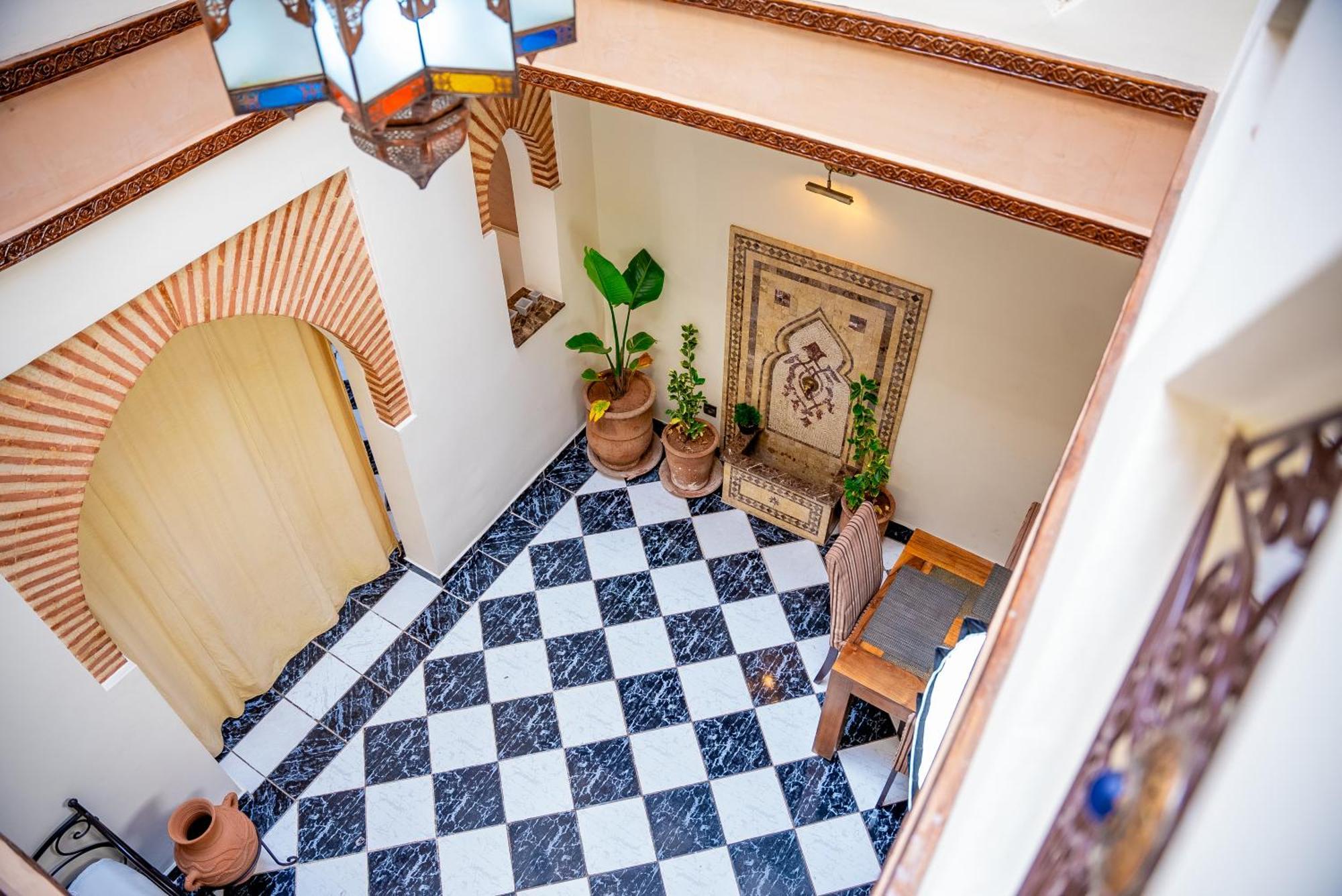 Riad The Moroccans Pool And Terrace مراكش المظهر الخارجي الصورة