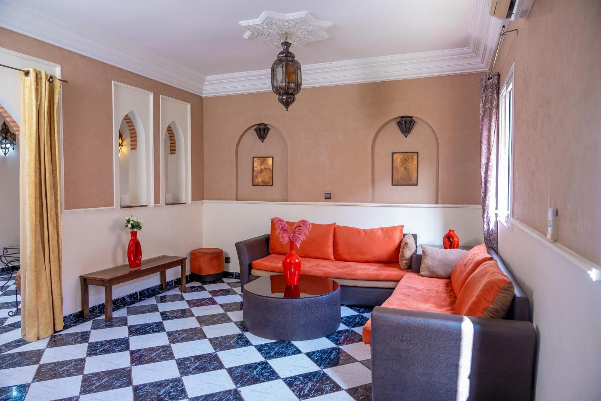 Riad The Moroccans Pool And Terrace مراكش المظهر الخارجي الصورة