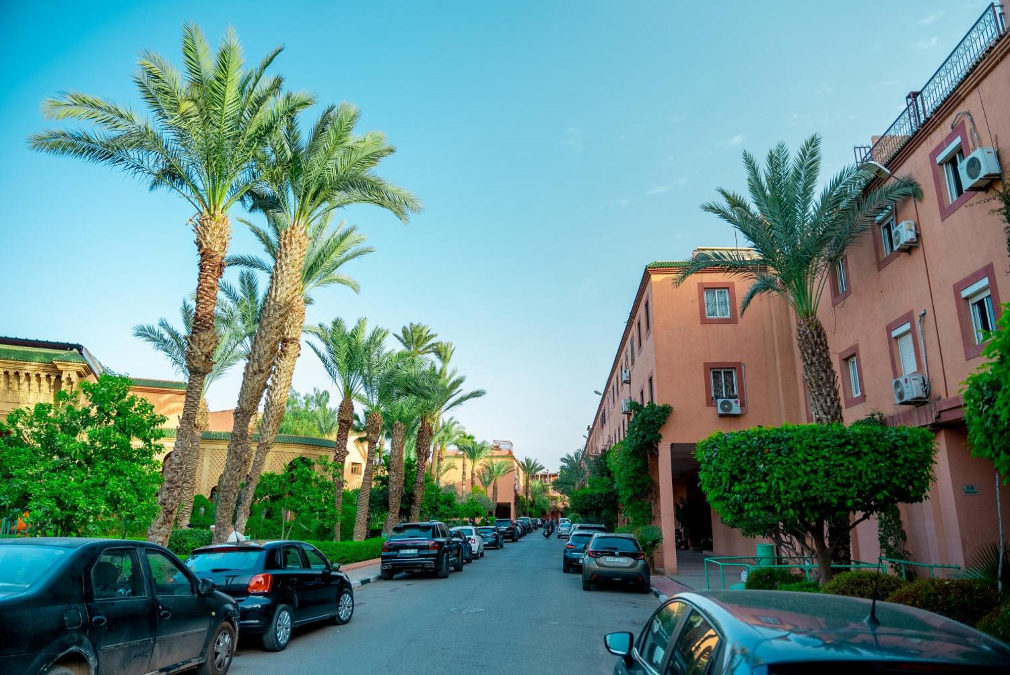 Riad The Moroccans Pool And Terrace مراكش المظهر الخارجي الصورة